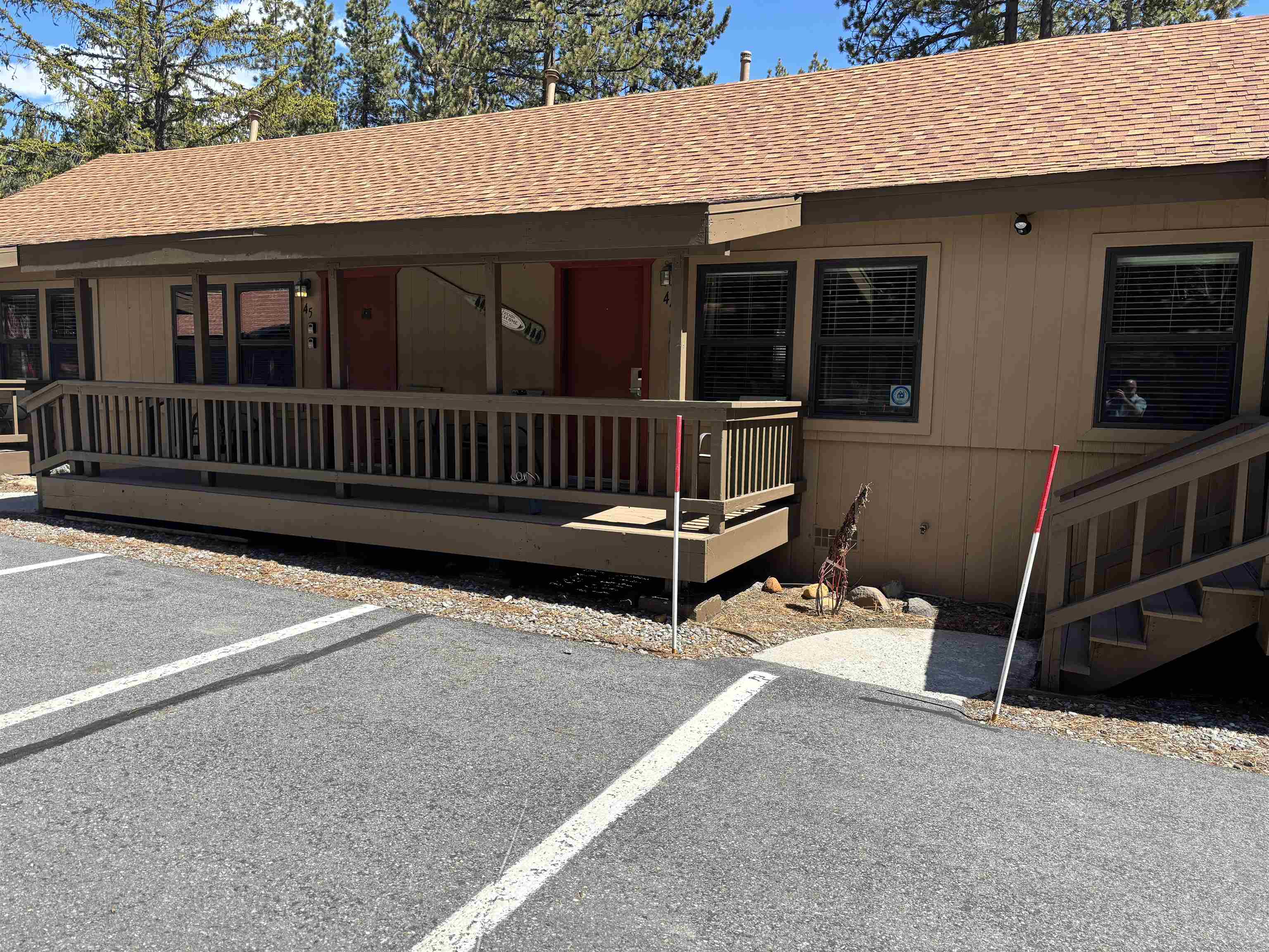 6943 North Lake Boulevard Unit: 44