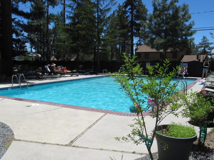 6943 North Lake Boulevard Unit: 44
