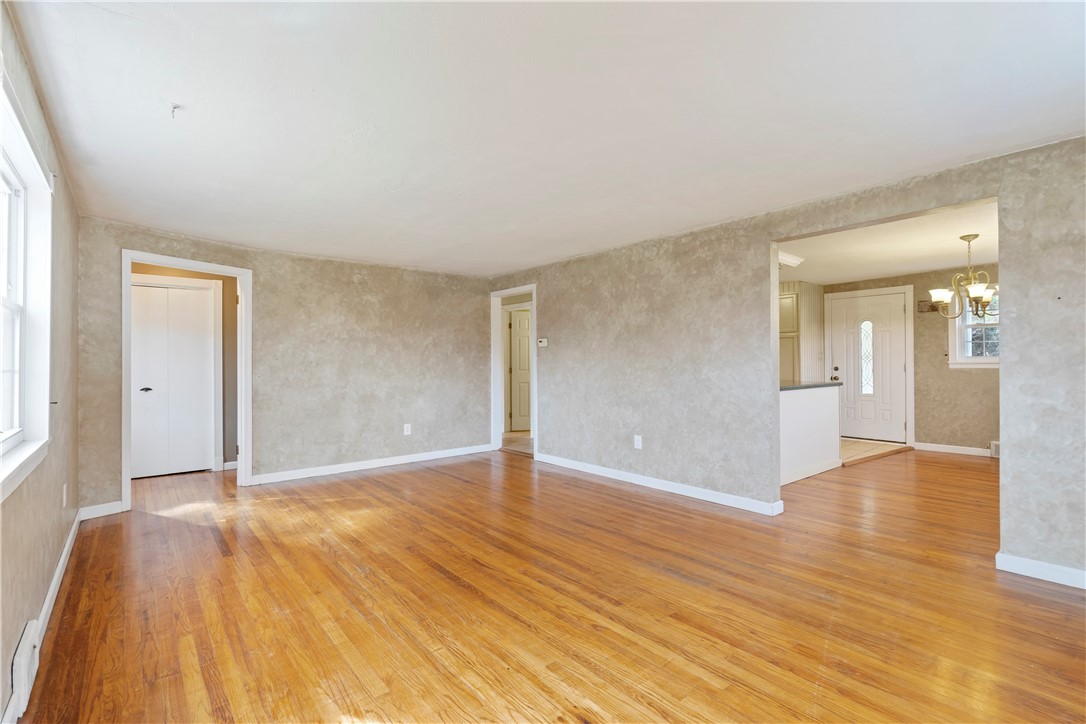 115 Mack Ln