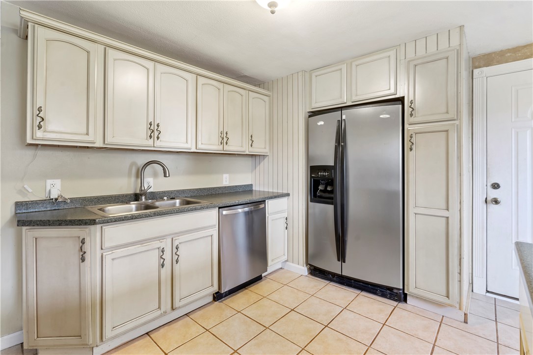 115 Mack Ln
