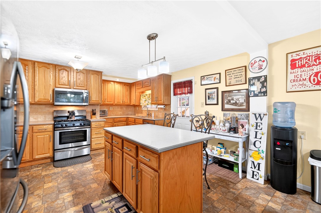 772 Foxwood Rd.