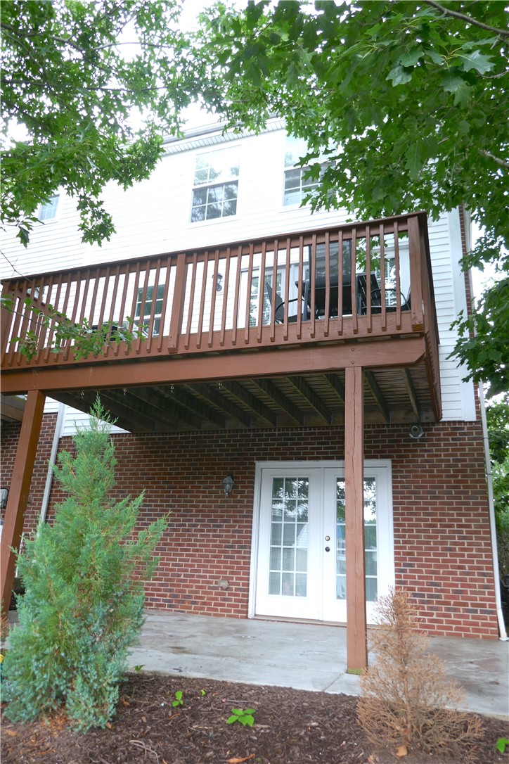 7010 Crider Rd