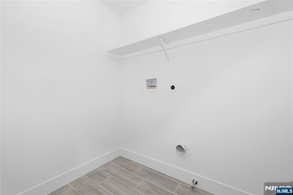 23 Frederick Street 2
