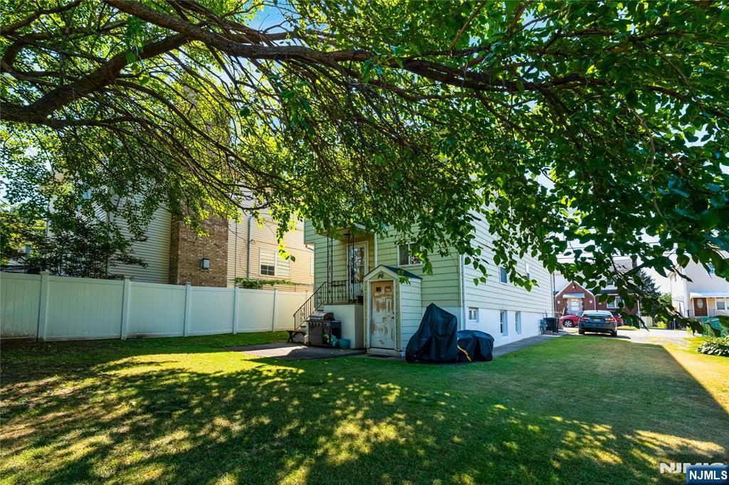 351 President Street