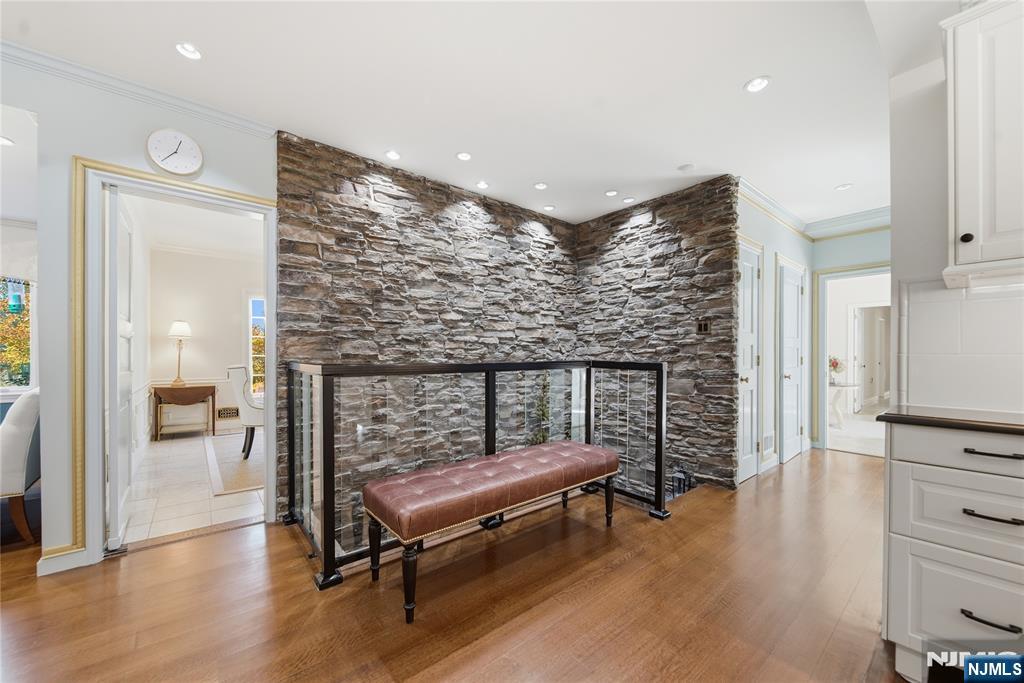 18 Pepperidge Tree Terrace