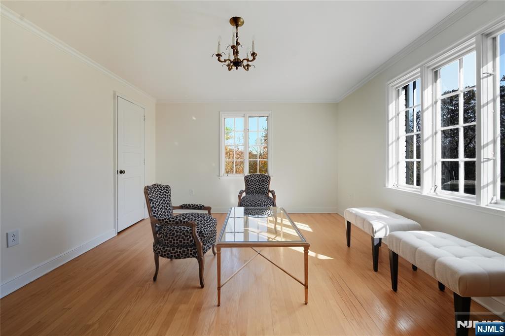 18 Pepperidge Tree Terrace