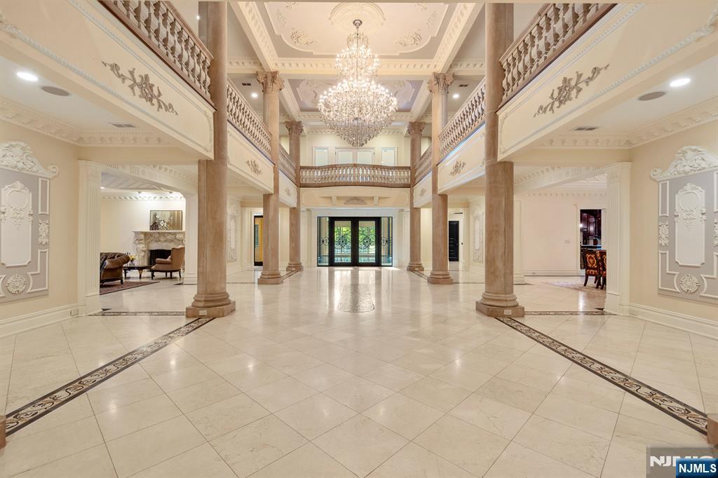 105 Chestnut Ridge Road