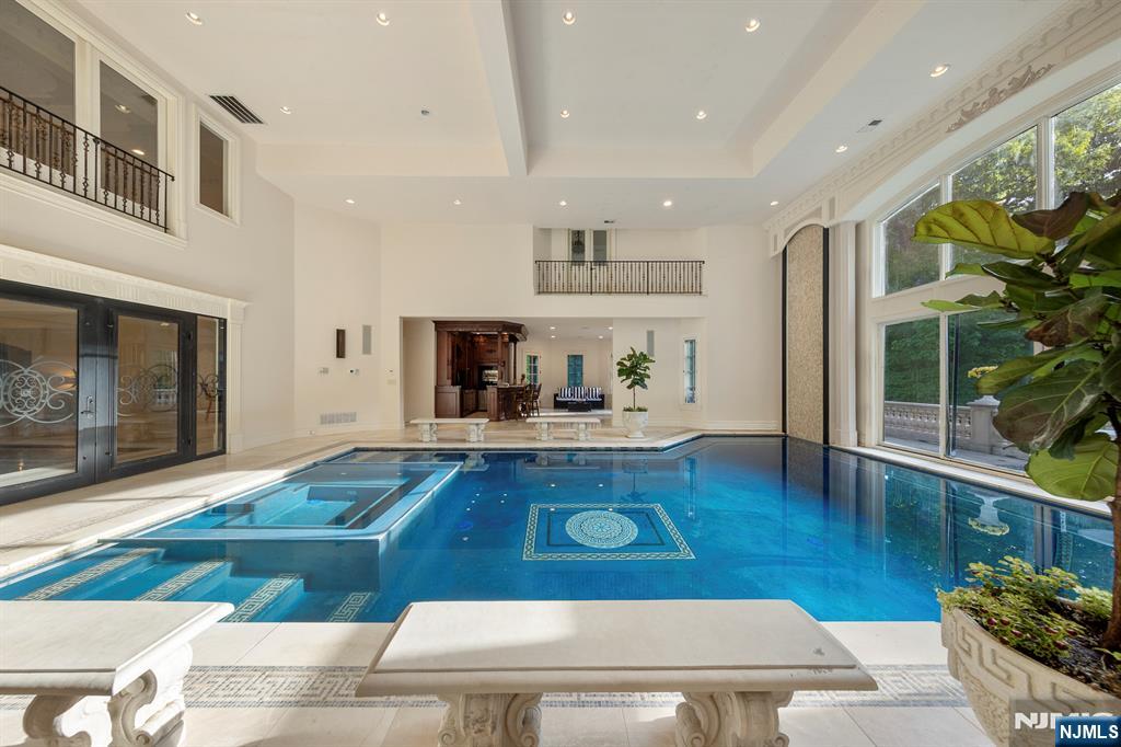 105 Chestnut Ridge Road