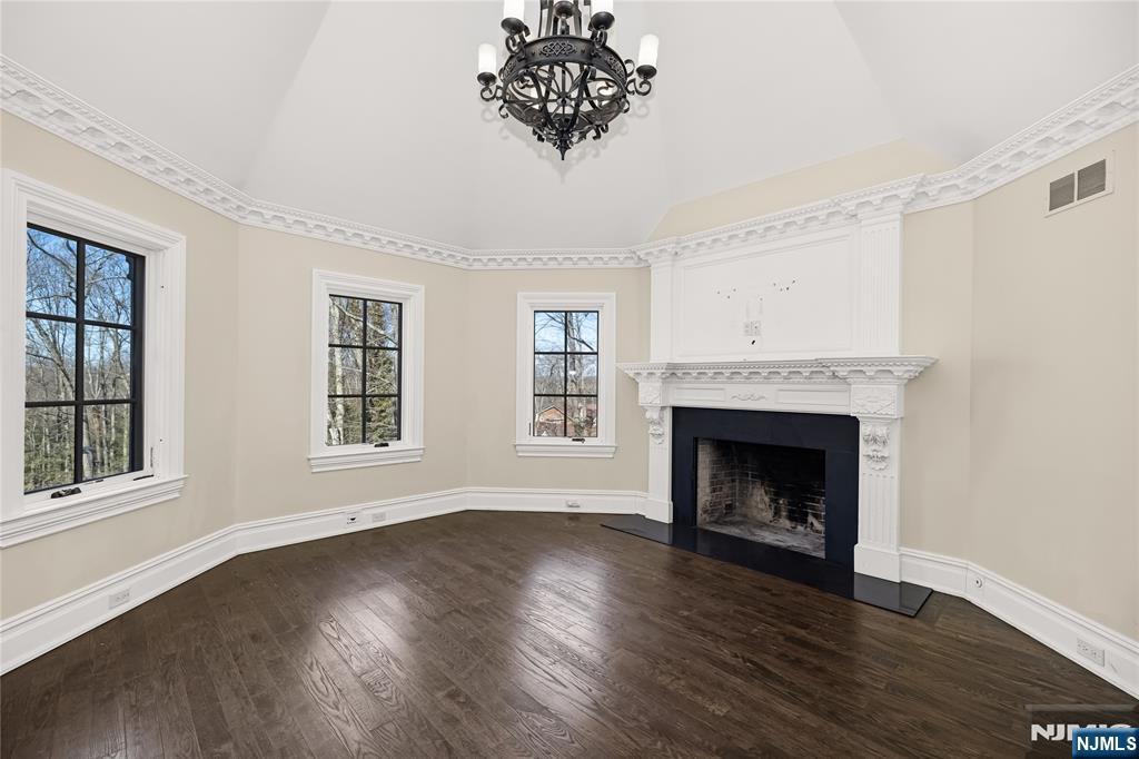 105 Chestnut Ridge Road