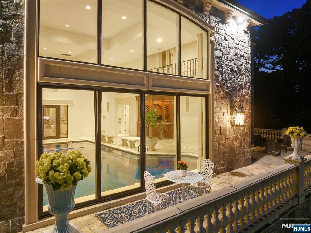 105 Chestnut Ridge Road