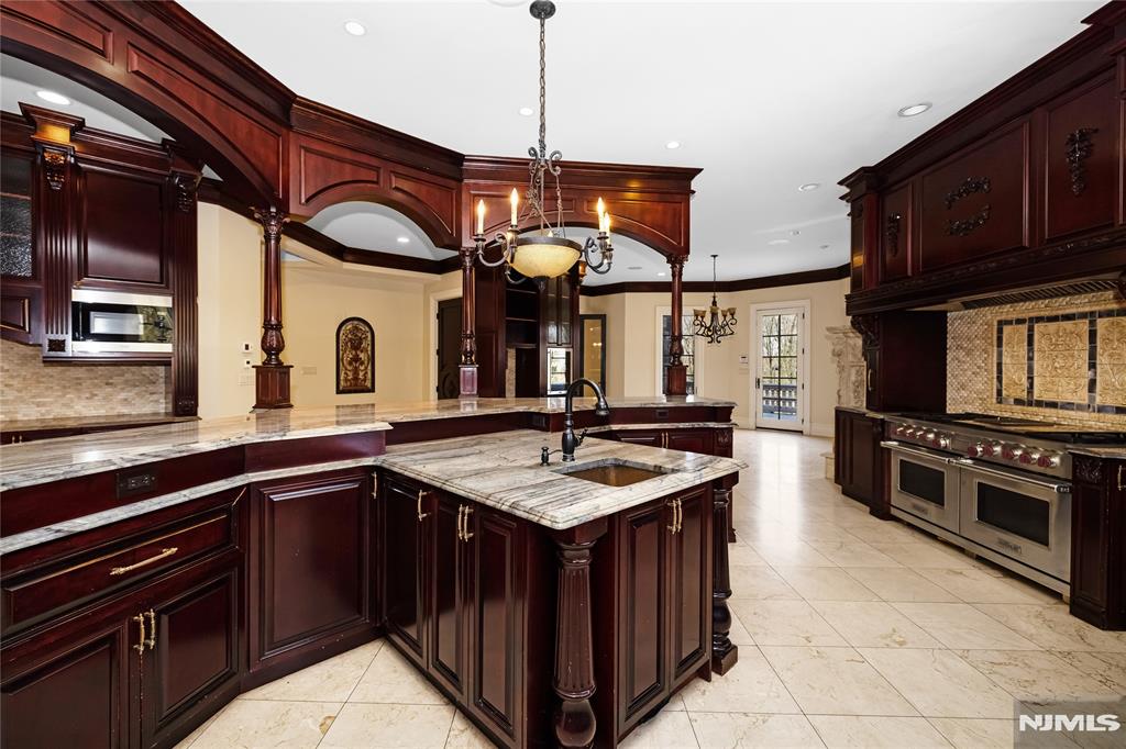 105 Chestnut Ridge Road