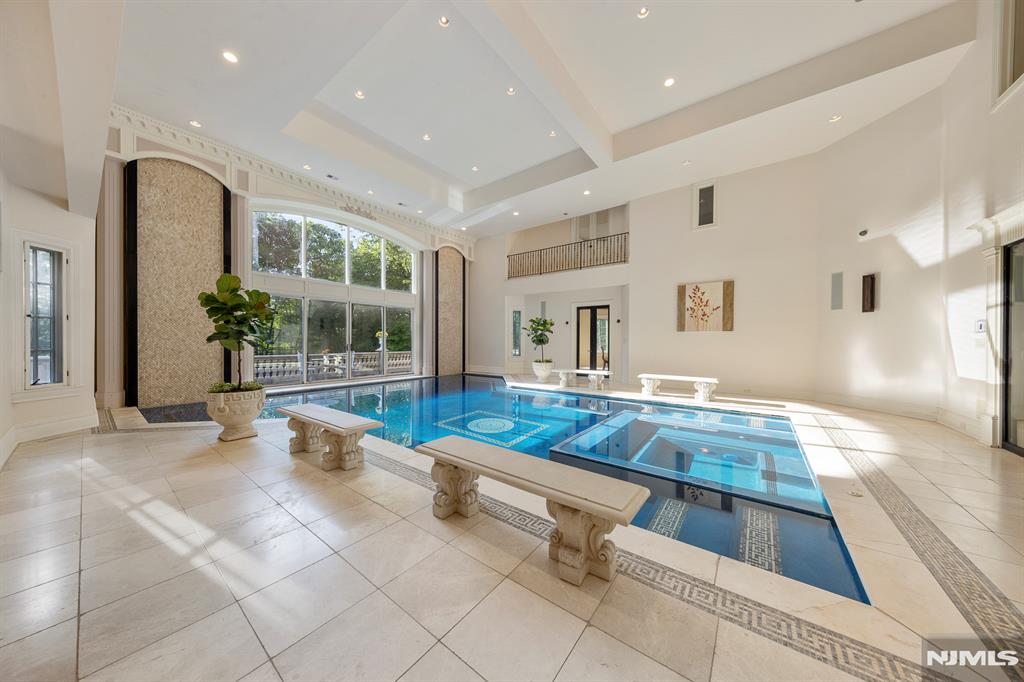 105 Chestnut Ridge Road