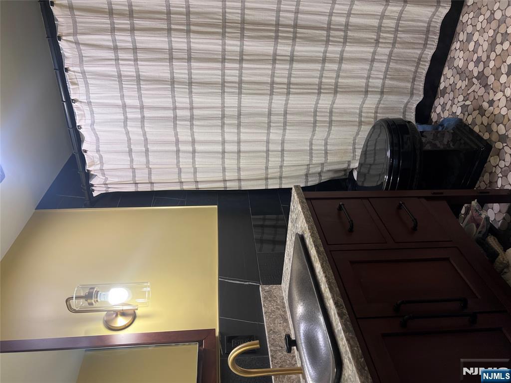 39 Willow Wood Square