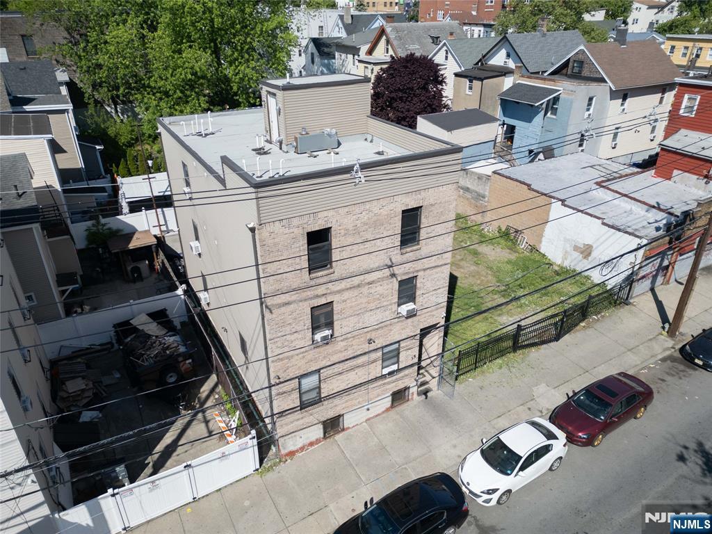 35 Columbia Avenue