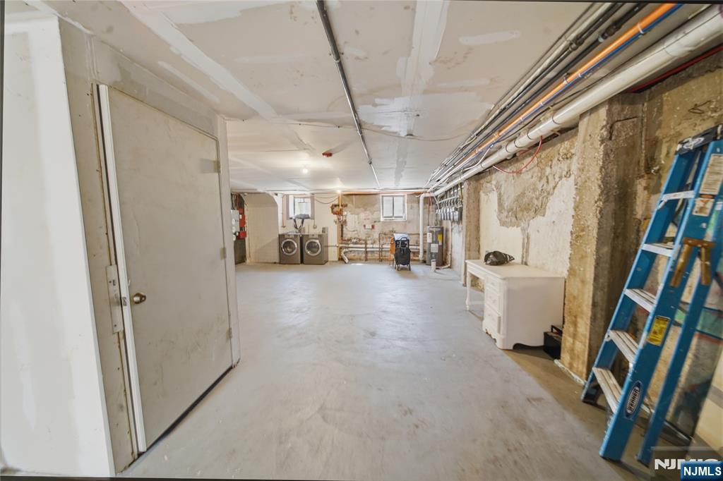 35 Columbia Avenue