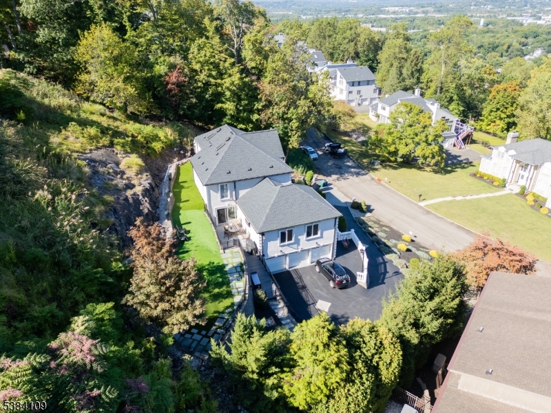 207 Eileen Dr