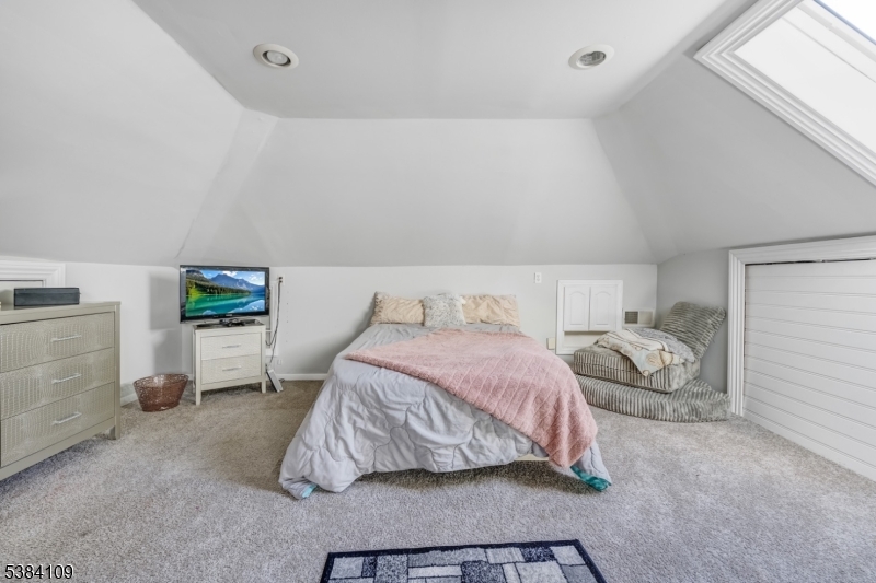 207 Eileen Dr