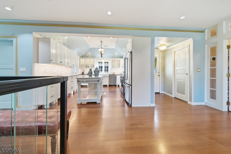 18 Pepperidge Tree Ter