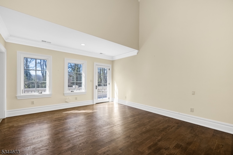 105 Chestnut Ridge Rd