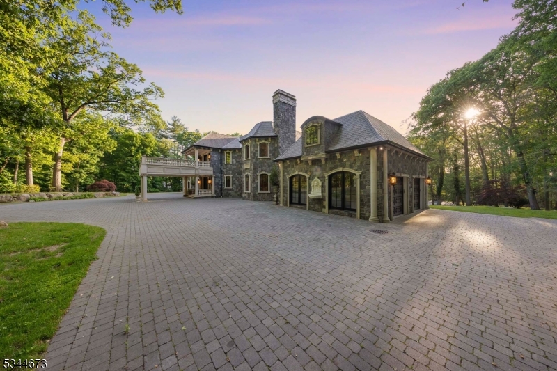 105 Chestnut Ridge Rd