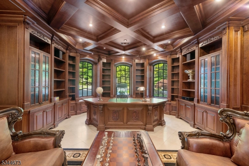 105 Chestnut Ridge Rd