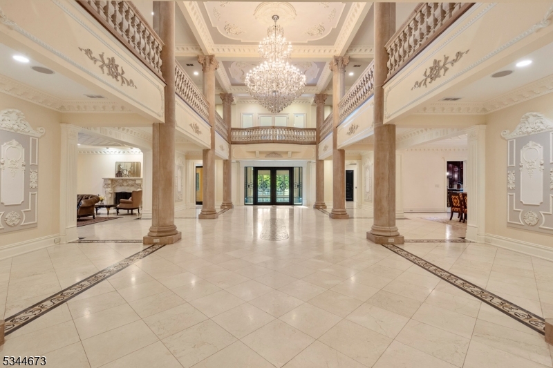 105 Chestnut Ridge Rd