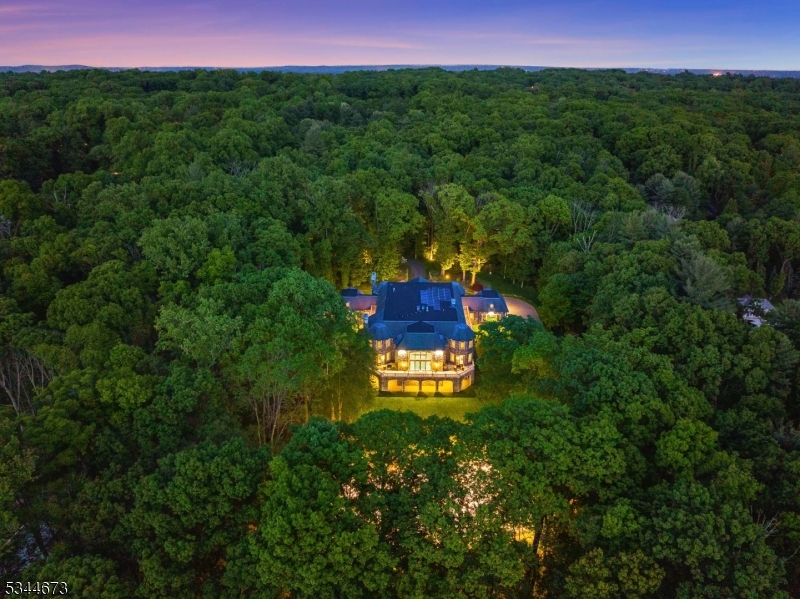 105 Chestnut Ridge Rd