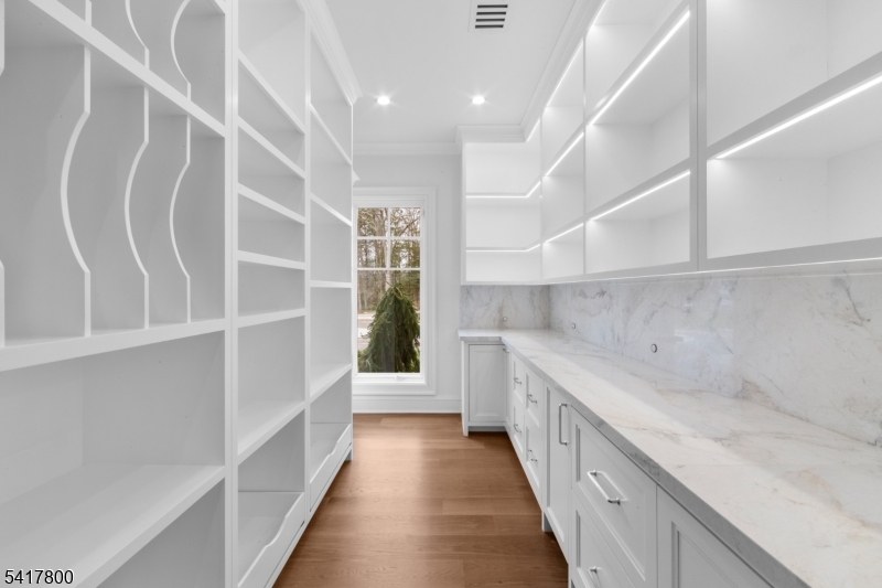 104 Chestnut Ridge Rd