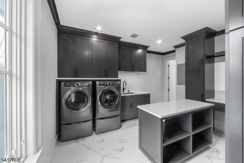 104 Chestnut Ridge Rd