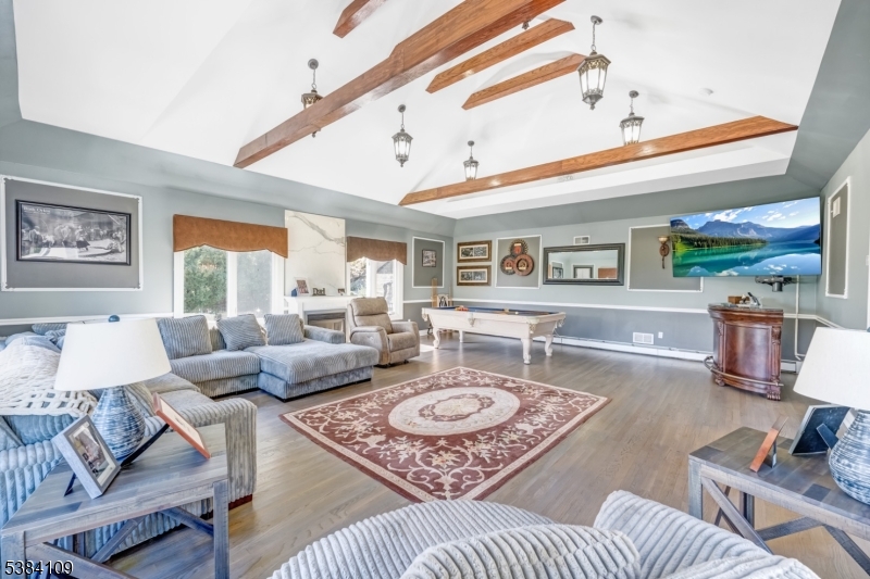 207 Eileen Dr