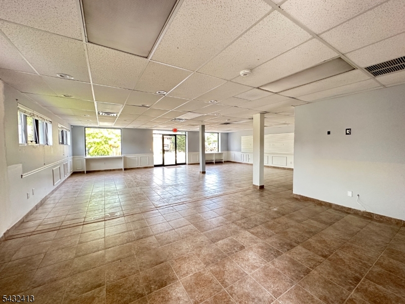 451 Main St