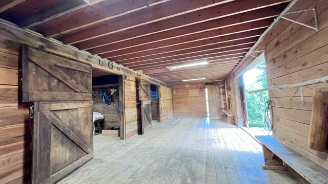 104 N Stagecoach Road