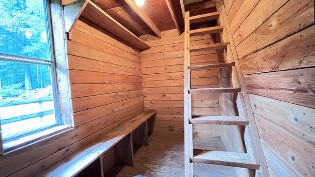 104 N Stagecoach Road