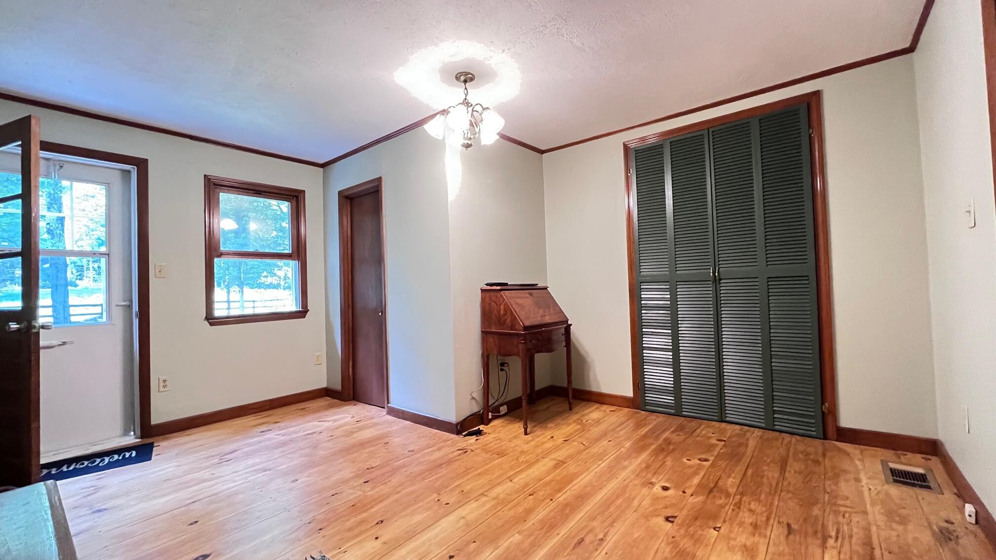 104 N Stagecoach Road