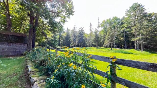 104 N Stagecoach Road