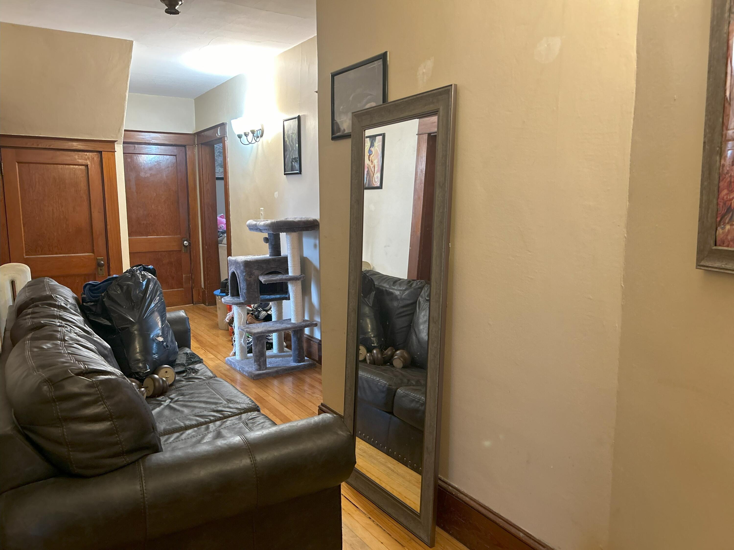 56-58 Pearl Street, 56, 58