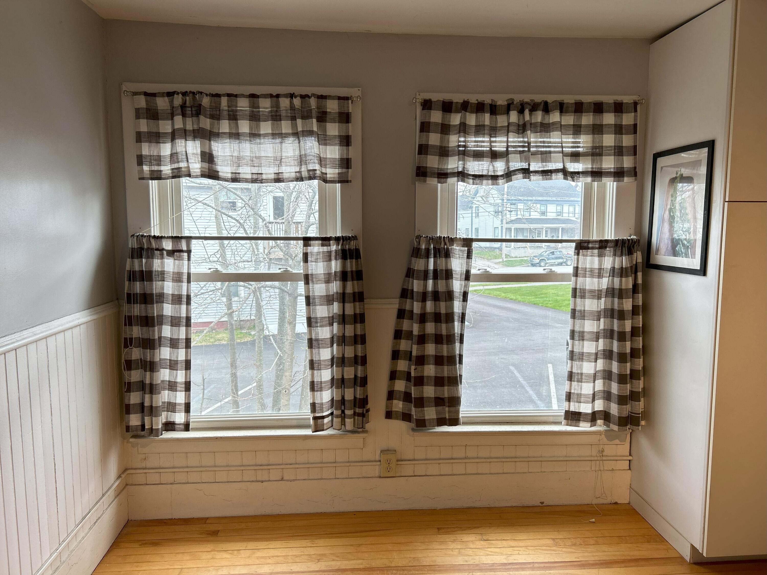 56-58 Pearl Street, 56, 58