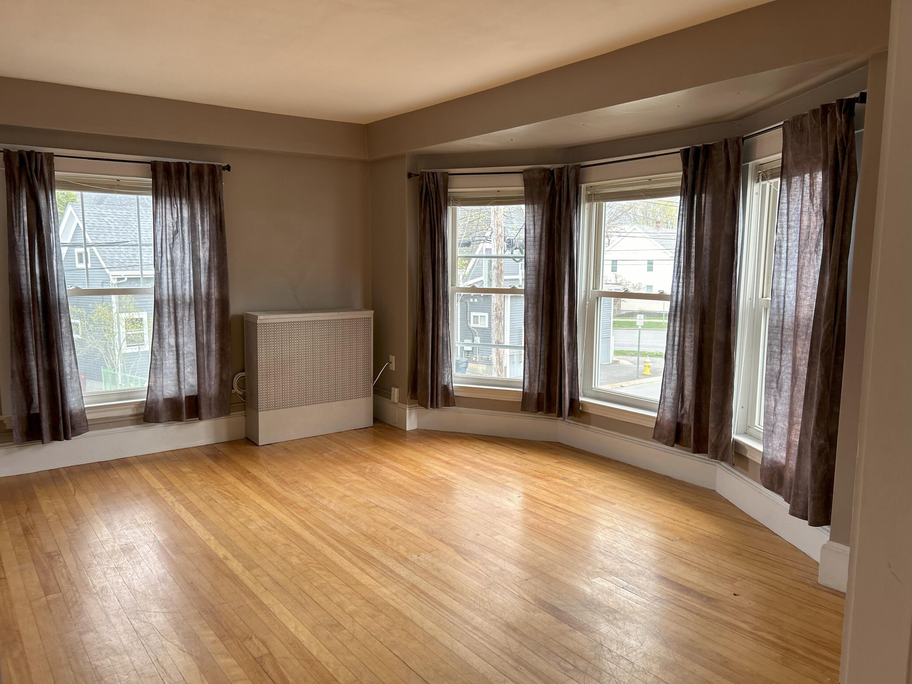 56-58 Pearl Street, 56, 58