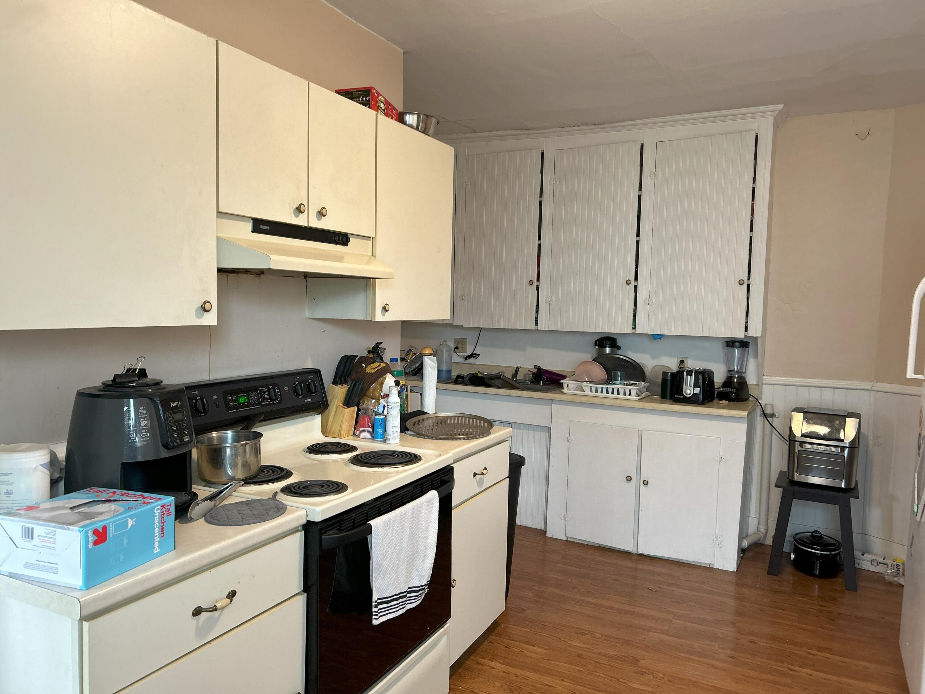 56-58 Pearl Street, 56, 58