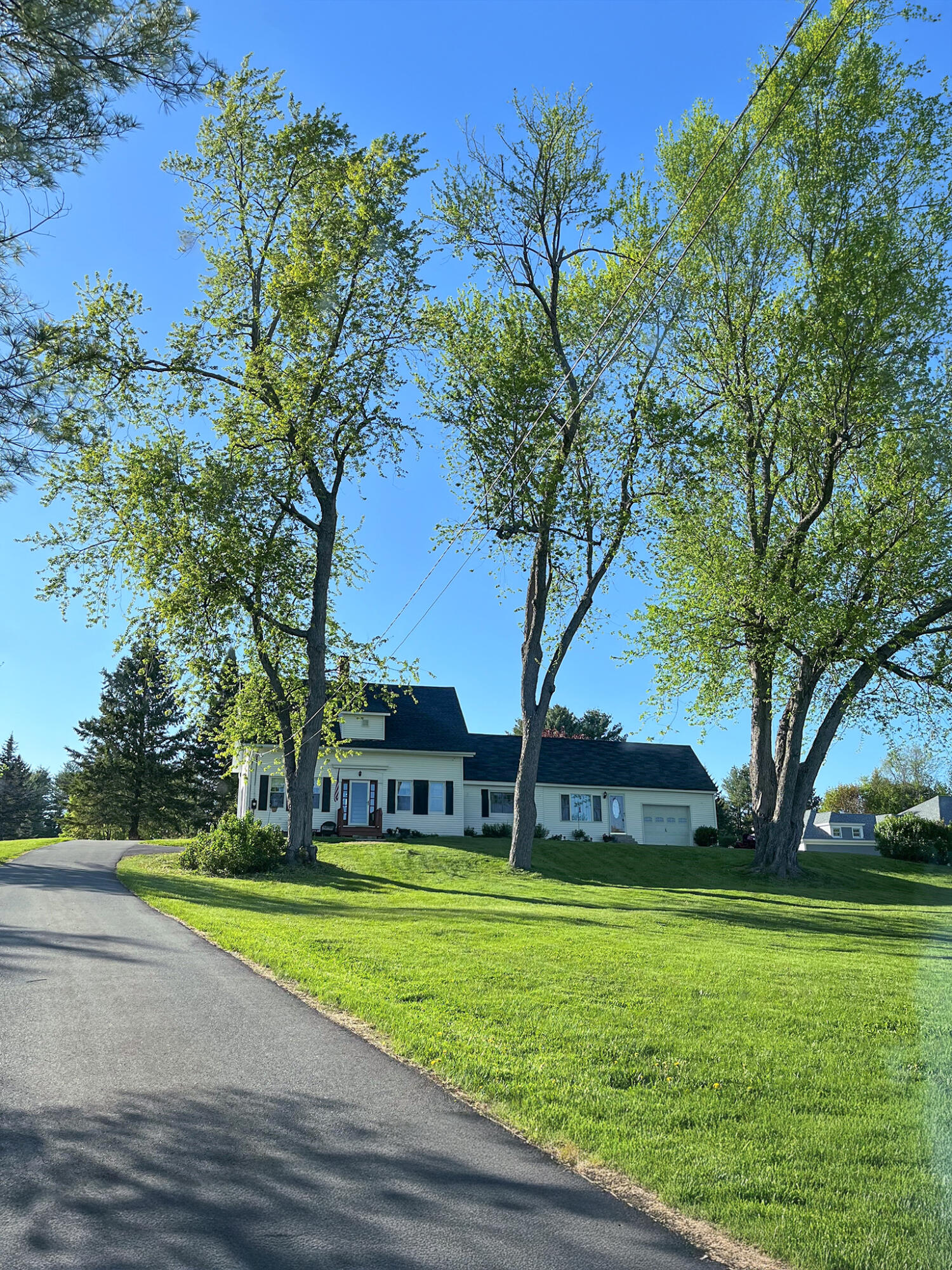 544 Main Road N