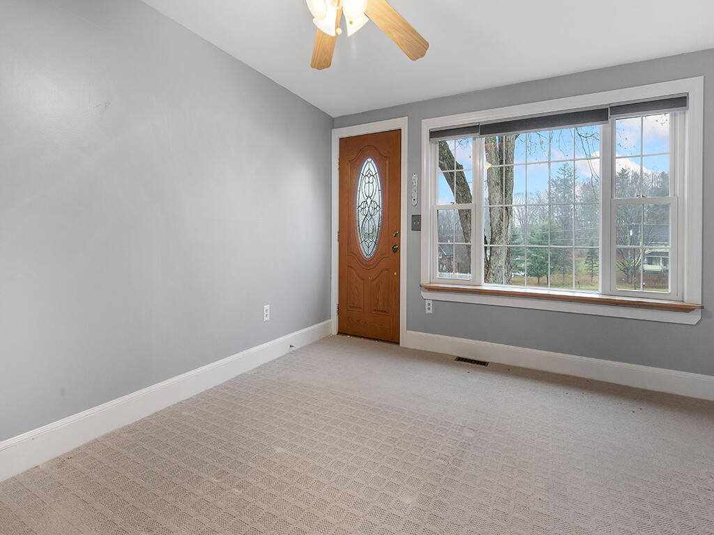 544 Main Road N