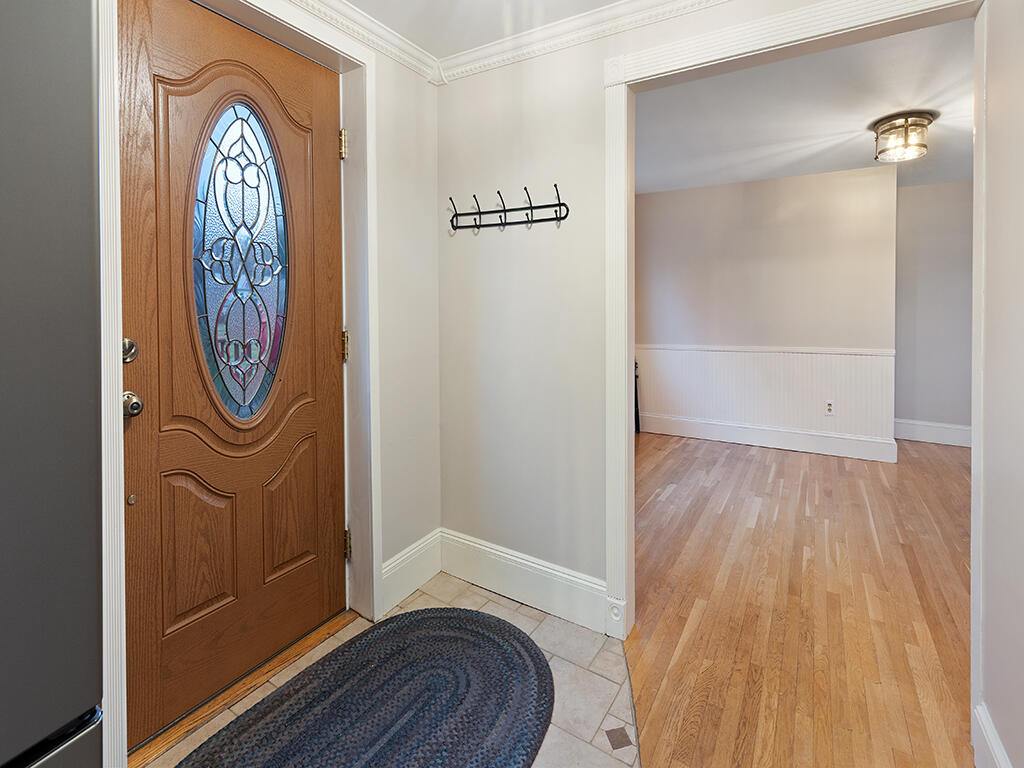 544 Main Road N