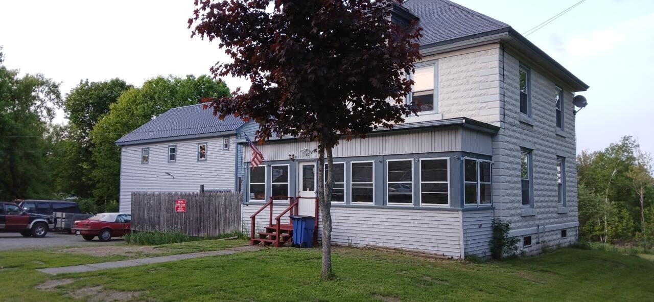 140 Riverside Street