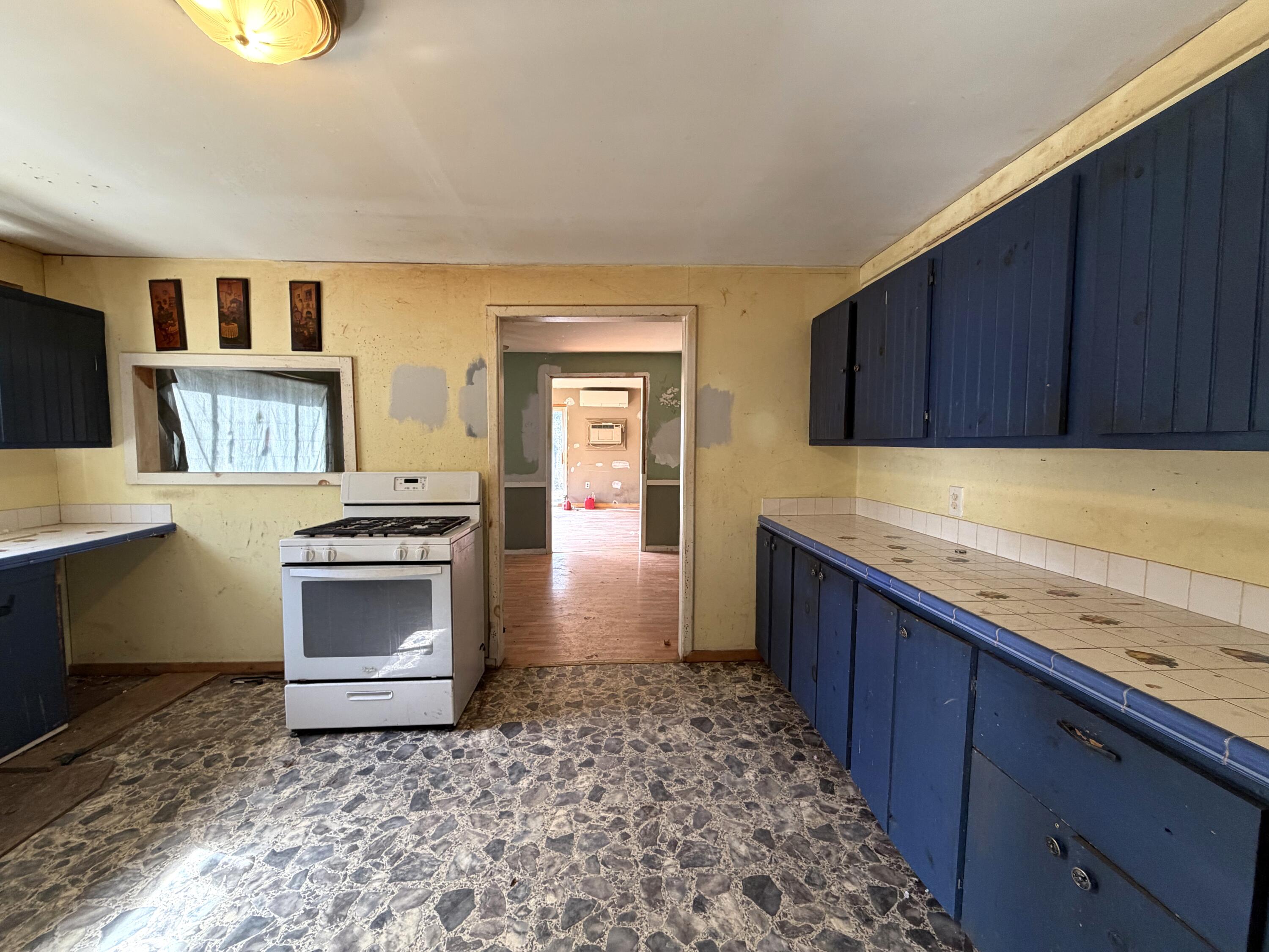 296 Valley Avenue Road