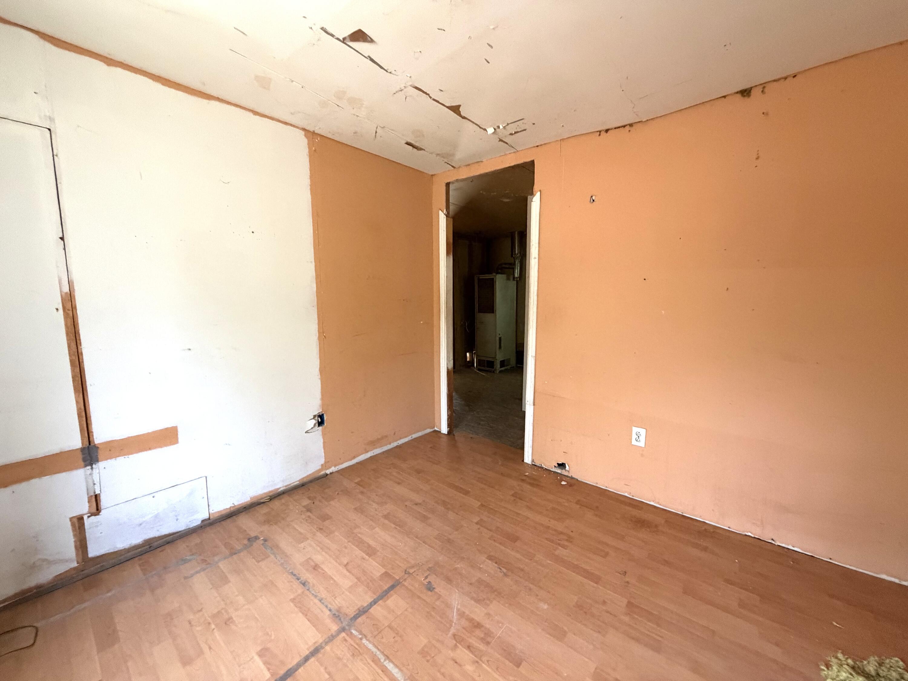 296 Valley Avenue Road