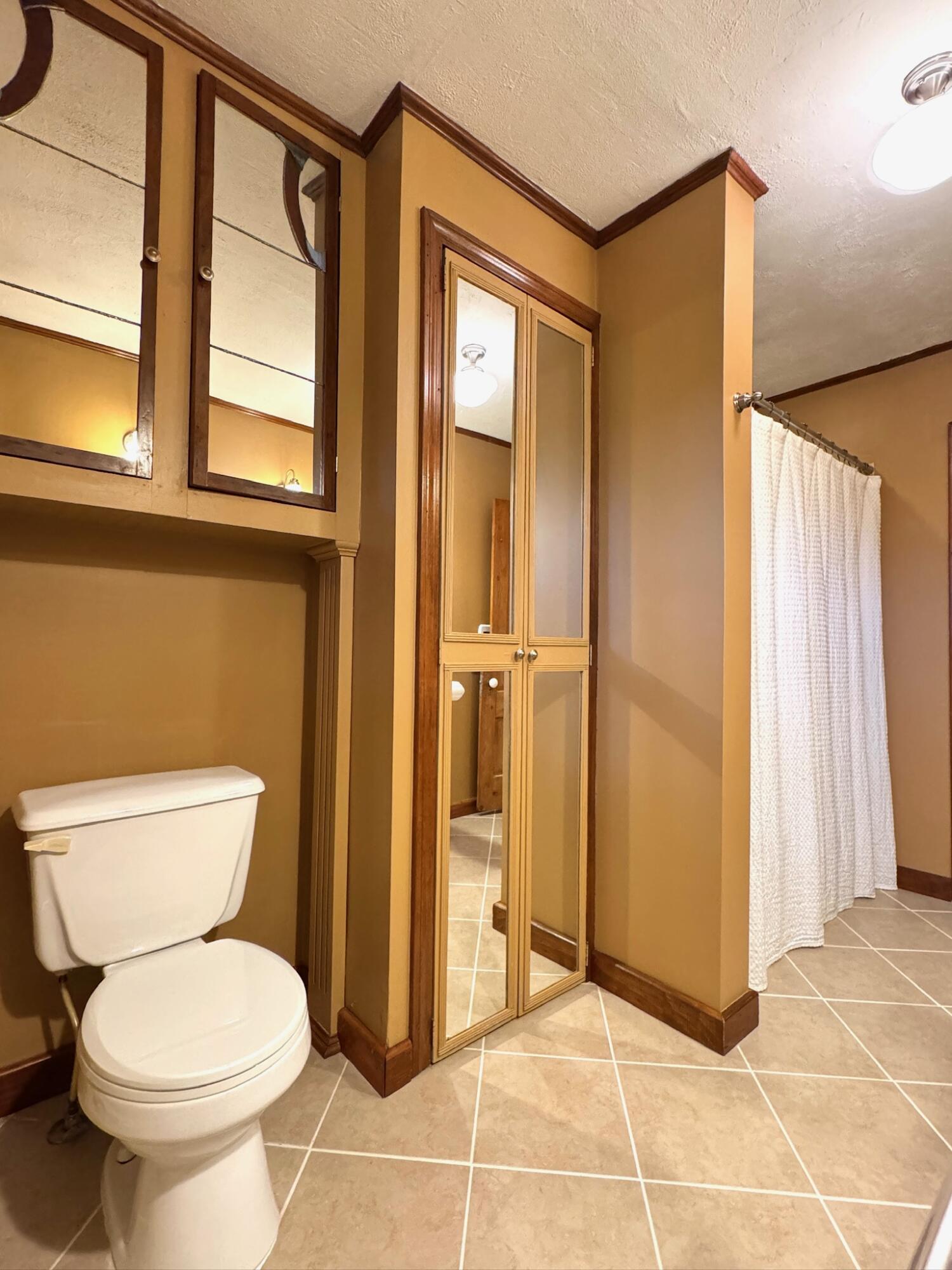 104 N Stagecoach Road