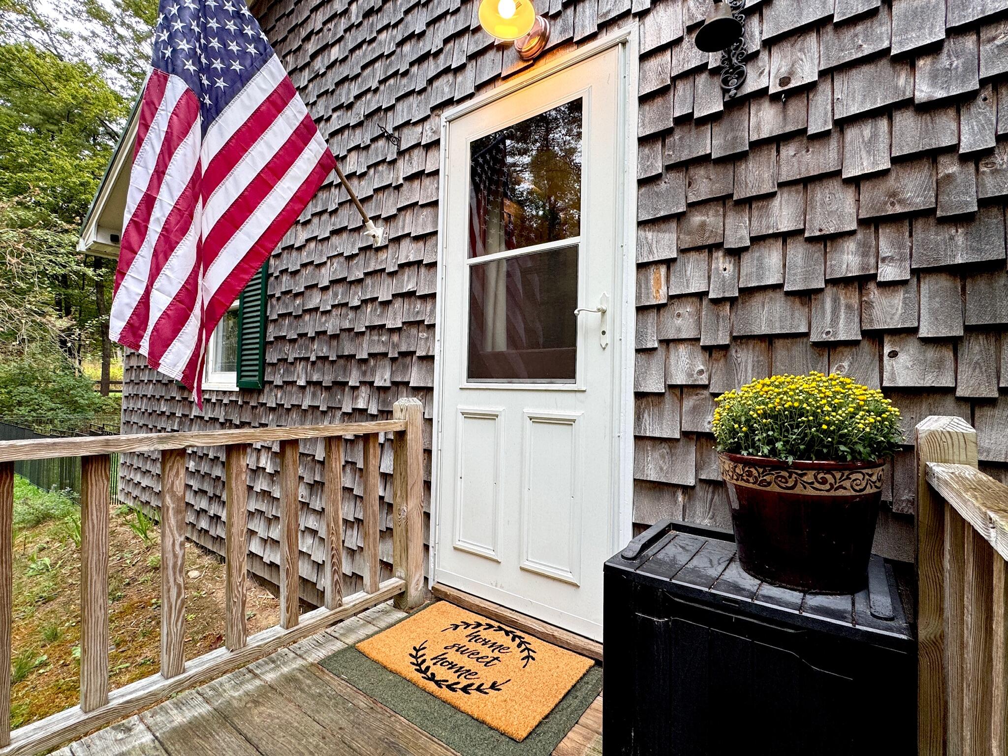 104 N Stagecoach Road