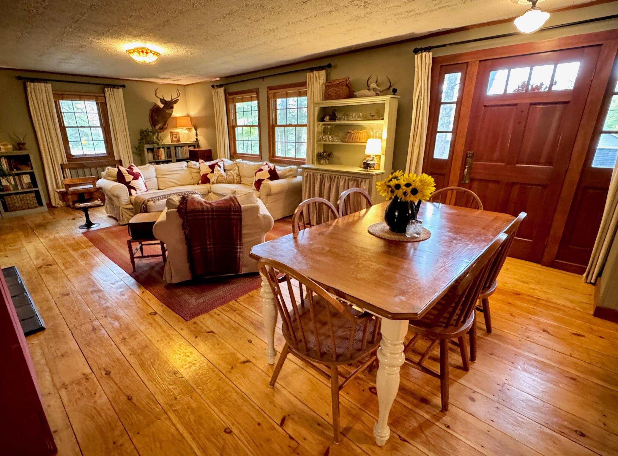 104 N Stagecoach Road