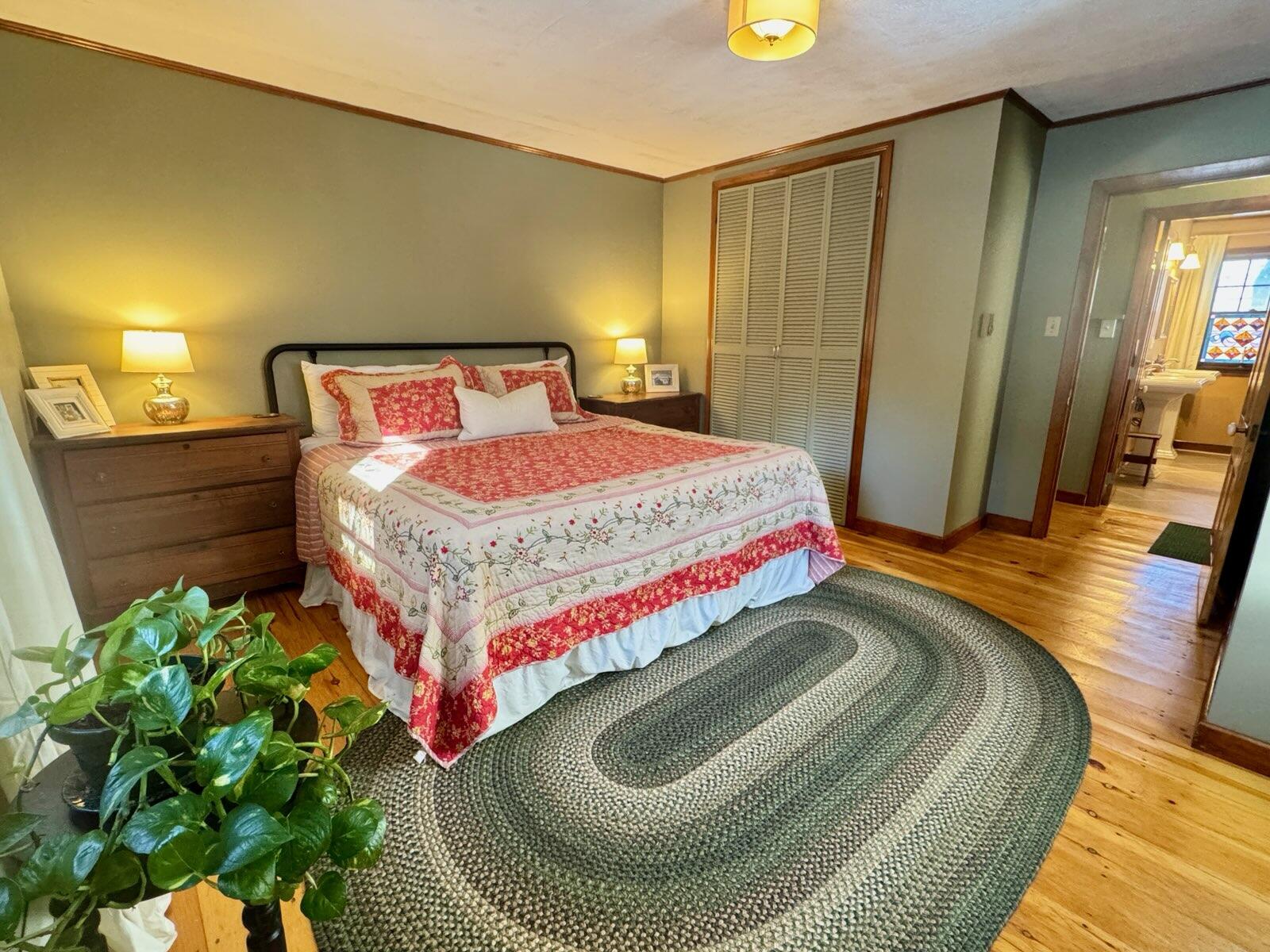 104 N Stagecoach Road