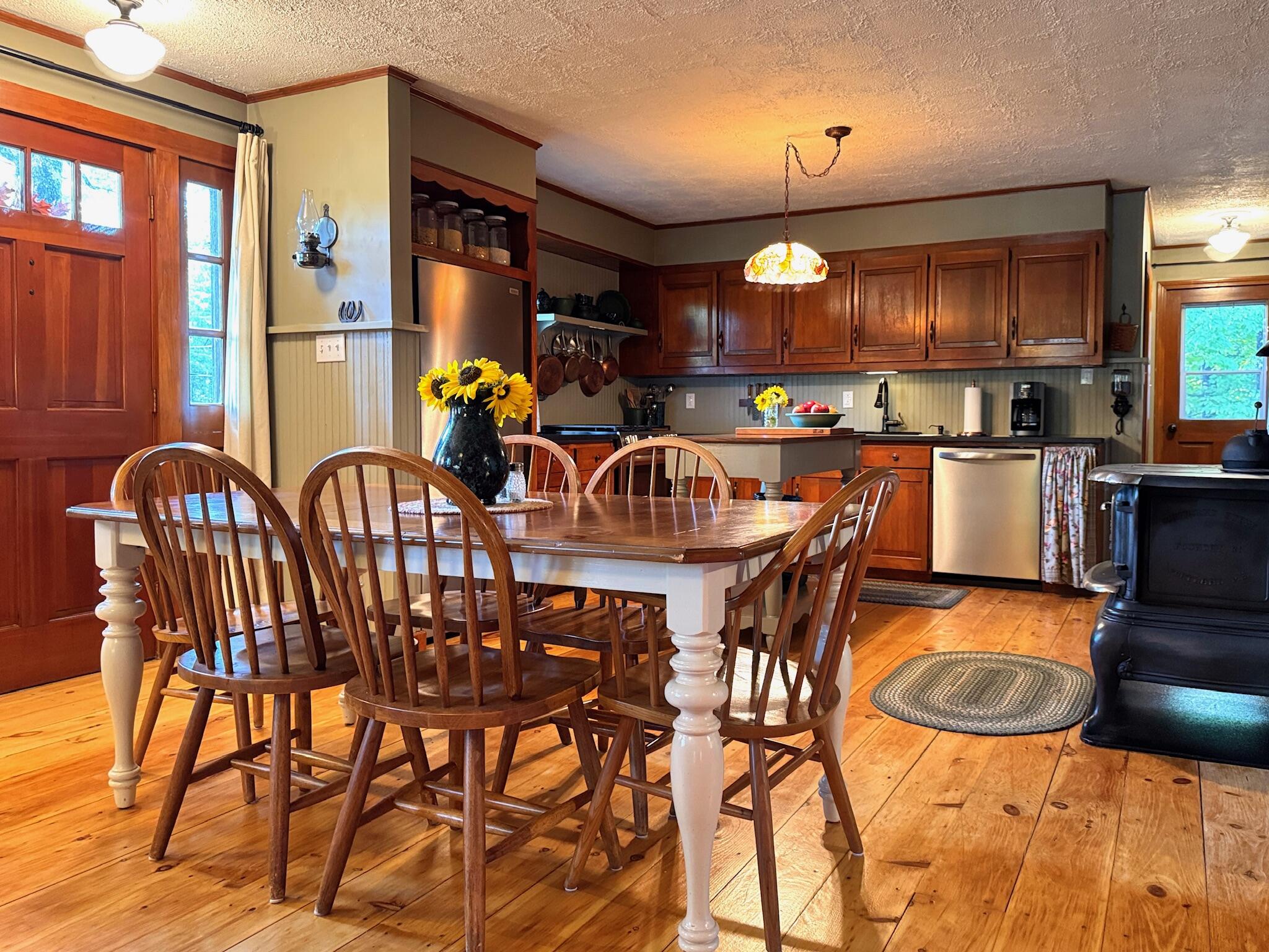 104 N Stagecoach Road